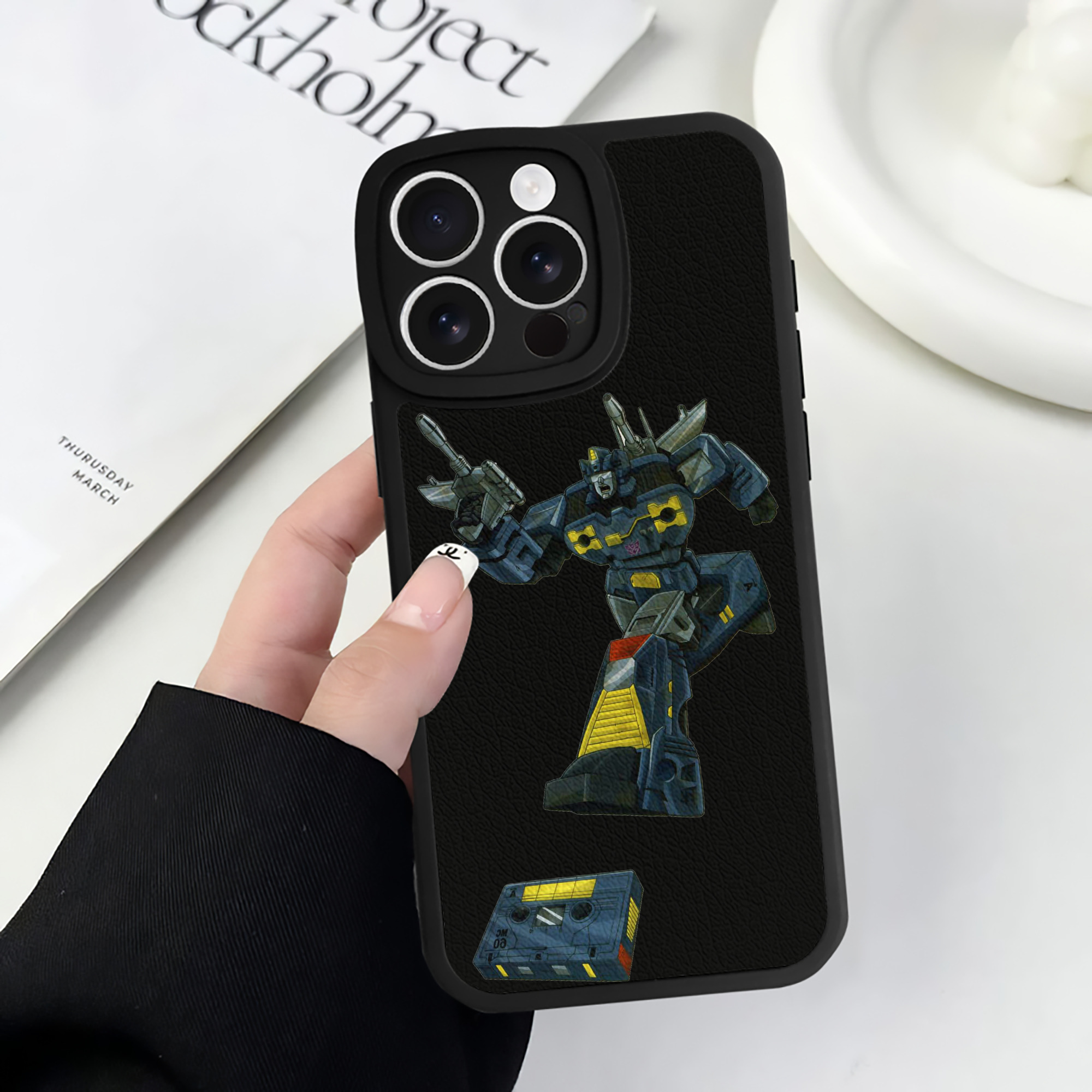 （画像用）  【iPhone 16シリーズ対応】シリコンスマホケース（レザー調） 材質：シリコン